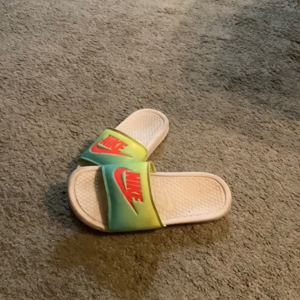 Women Nike slides